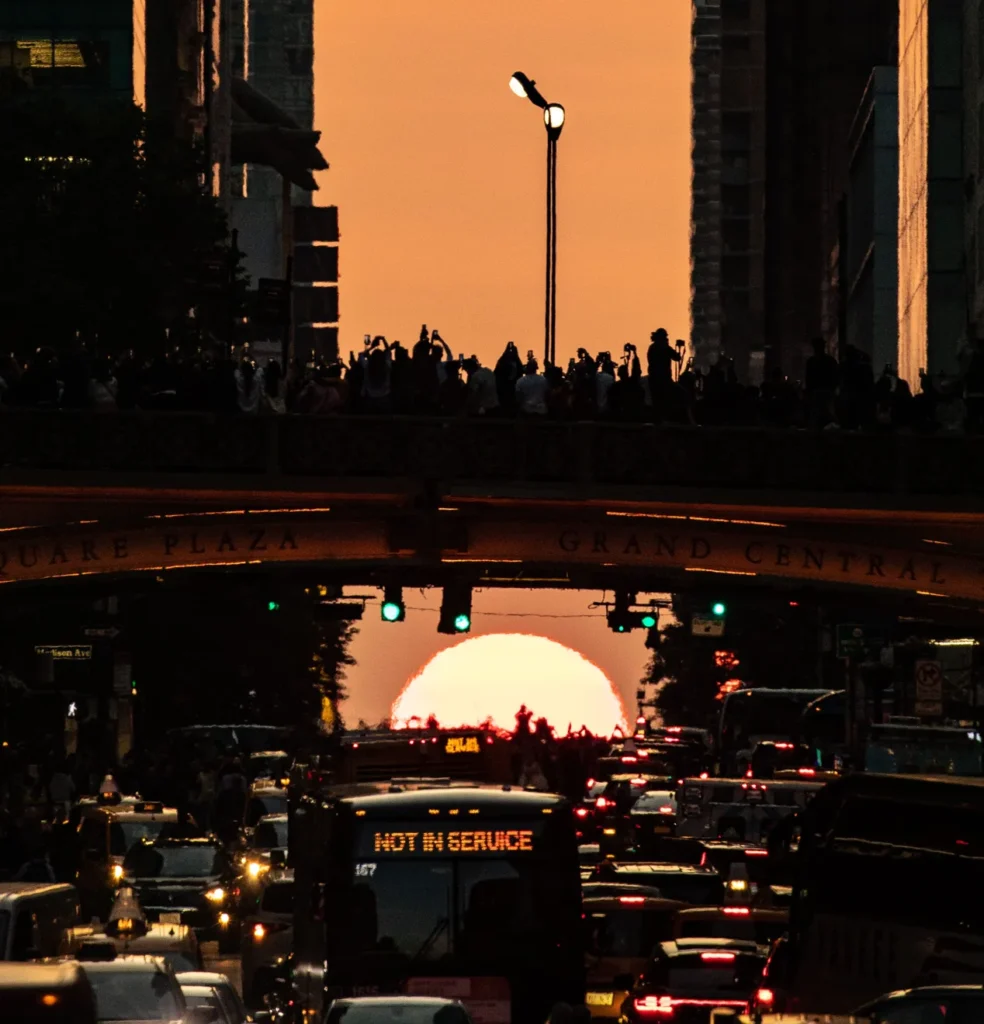 Manhattanhenge 2025 in New York City: The Sunset Spectacle of the Year